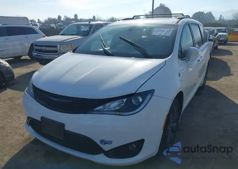 2020 Chrysler Pacifica Hybrid Limited z USA, uszkodzony, nr VIN 2C4RC1N75LR257739